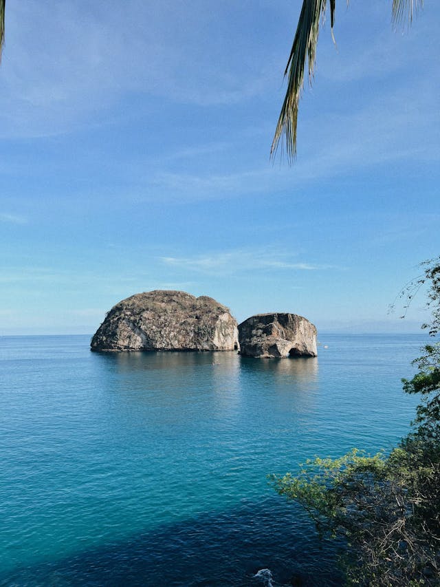 Los Barrios Más Exclusivos de Puerto Vallarta: ¡Lujo, Estilo y Esa Vista!