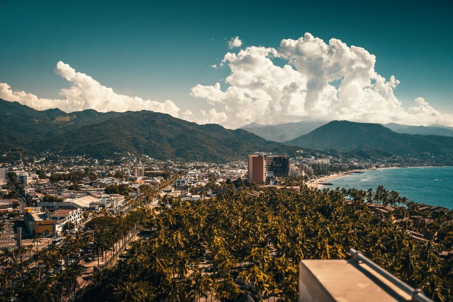 where is located puerto vallarta mexico